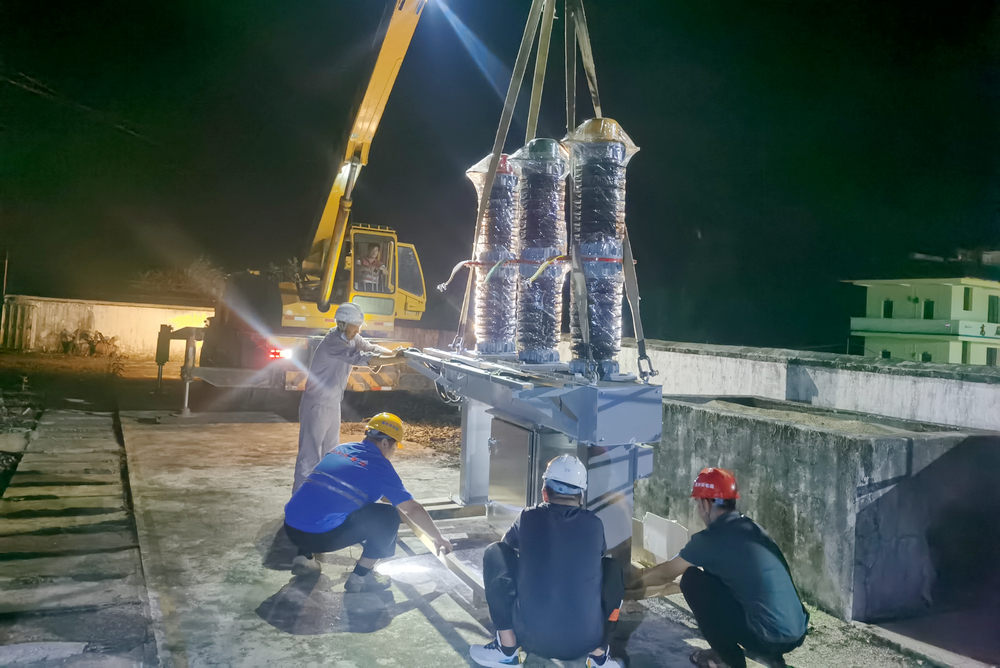 1622207615434793.jpg 排除35kV平南线洒水河T线断路器故障.jpg